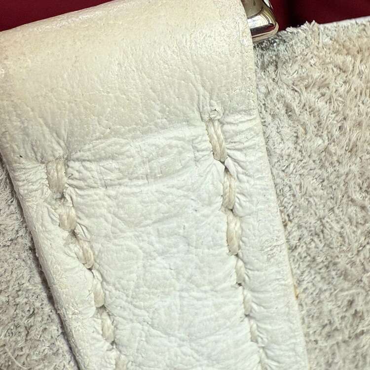 ピコタンPM ホワイト×ルージュ（ブランドバッグ）の商品画像 - 査定依頼日：2025年4月10日 - 最高査定価格：250,000円