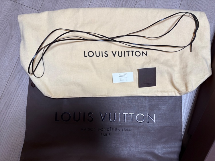 型番不明　限定商品（ブランドバッグ）の商品画像 - 査定依頼日：2026年2月25日 - 最高査定価格：110,000円