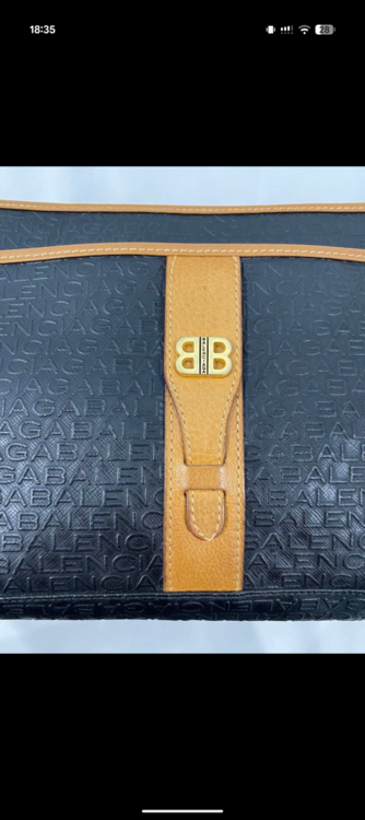 クラッチバック（ブランドバッグ）の商品画像 - 査定依頼日：2026年3月16日 - 最高査定価格：12,000円