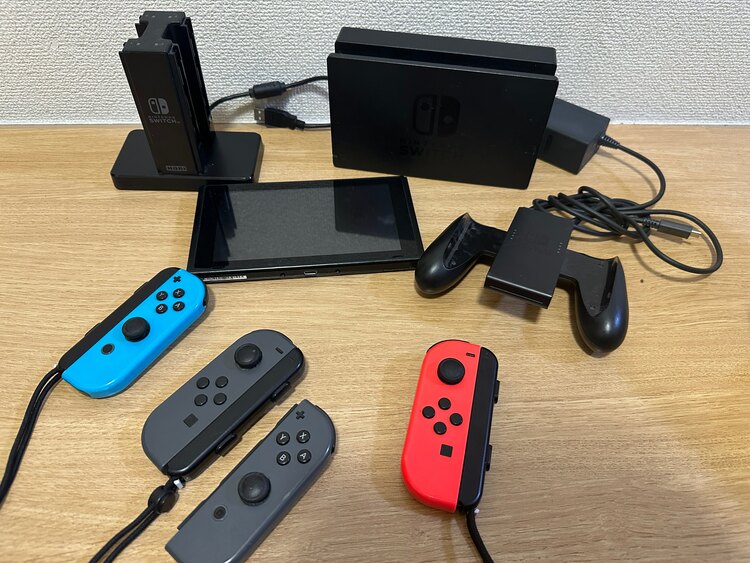 Switch（ゲーム機本体・ゲームソフト）の商品画像 - 査定依頼日：2025年5月11日 - 最高査定価格：10,000円