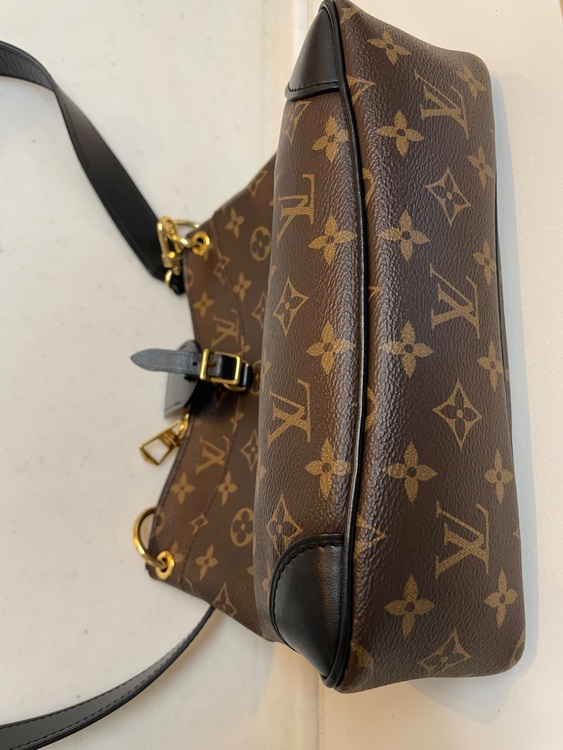 オデオンNM PM  ショルダーバッグ ブラック M45353（ブランドバッグ）の商品画像 - 査定依頼日：2025年7月21日 - 最高査定価格：220,000円