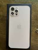 iPhone１２pro、Gord、256GB　（スマホ）の商品画像 - 査定依頼日：2023年8月21日 - 最高査定価格：70,100円