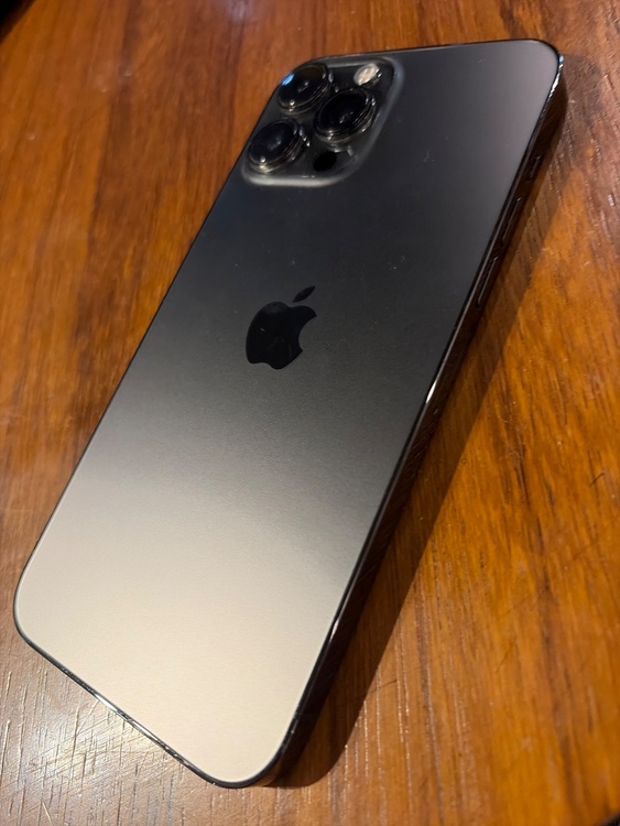 iPhone 13 Pro Max 128GB au（スマホ）の商品画像 - 査定依頼日：2026年4月29日 - 最高査定価格：60,000円