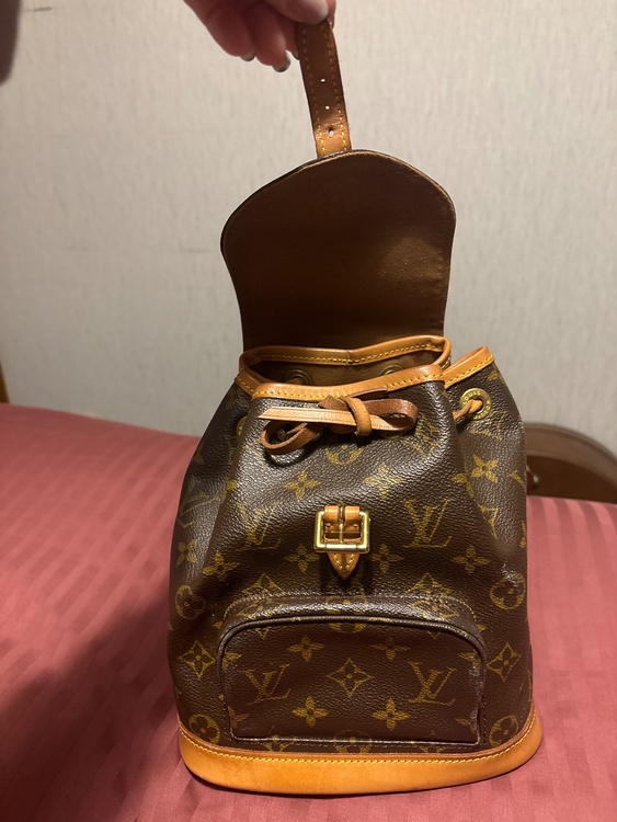 モンスリ MINI（ブランドバッグ）の商品画像 - 査定依頼日：2025年12月18日 - 最高査定価格：100,000円