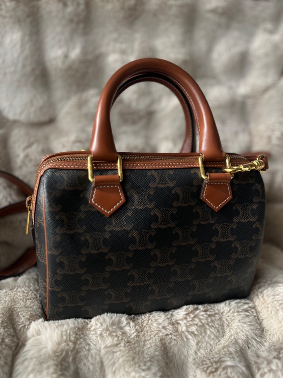 セリーヌ  （ブランドバッグ）の商品画像 - 査定依頼日：2025年12月9日 - 最高査定価格：150,000円