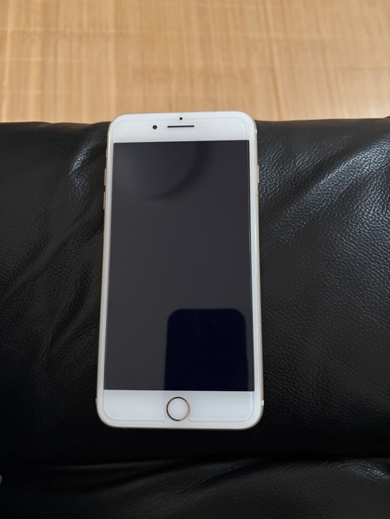 iPhone iPhone7 Plus 256GB Softbank（スマホ）の商品画像 - 査定依頼日：2026年5月28日 - 最高査定価格：5,000円