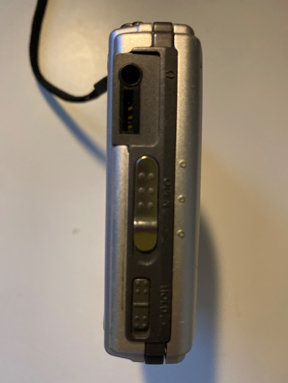 SONY MZ-B100（オーディオ・スピーカー）の商品画像 - 査定依頼日：2025年9月20日 - 最高査定価格：3,500円