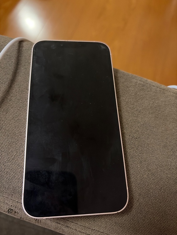 iPhone iPhone 13 128GB docomo（スマホ）の商品画像 - 査定依頼日：2026年9月27日 - 最高査定価格：37,000円