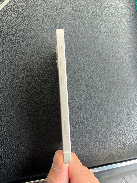 iPhone 12 mini 128GB Softbank（スマホ）の商品画像 - 査定依頼日：2026年2月7日 - 最高査定価格：22,000円