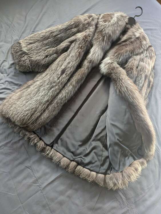 サガミンク毛皮コート（古着・ファッション）の商品画像 - 査定依頼日：2025年1月17日 - 最高査定価格：5,000円