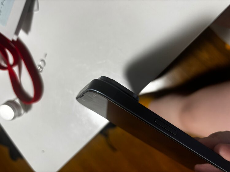 iPhone 14 256GB SIMフリー（スマホ）の商品画像 - 査定依頼日：2025年5月31日 - 最高査定価格：52,000円