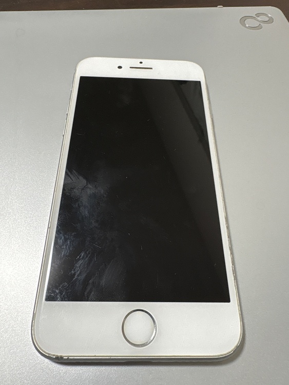 iPhone8 64GB docomo（スマホ）の商品画像 - 査定依頼日：2026年2月23日 - 最高査定価格：4,000円