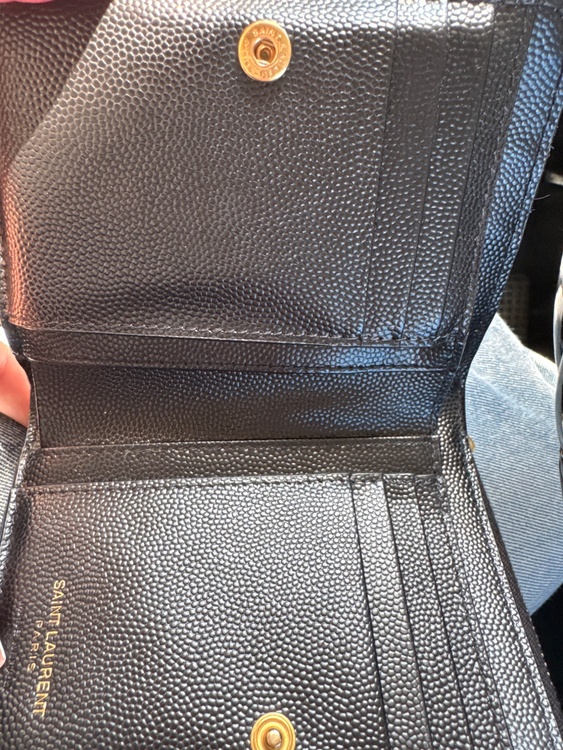 イブサンローラン  （ブランドバッグ）の商品画像 - 査定依頼日：2026年1月25日 - 最高査定価格：28,000円