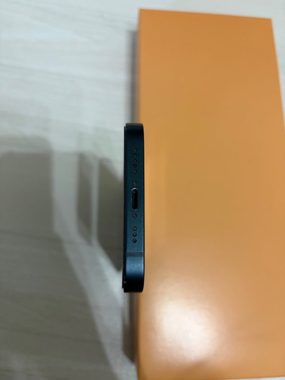 iPhone 13 128GB docomo（スマホ）の商品画像 - 査定依頼日：2026年1月25日 - 最高査定価格：33,000円