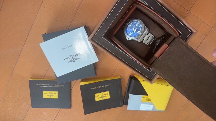 ブライトリング その他 エアロスペース　ev（高級時計）の商品画像 - 査定依頼日：2025年9月12日 - 最高査定価格：350,000円