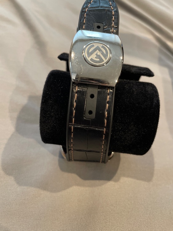 フランクミュラー その他 V45CCDTSTGJAC5（高級時計）の商品画像 - 査定依頼日：2025年10月5日 - 最高査定価格：670,000円