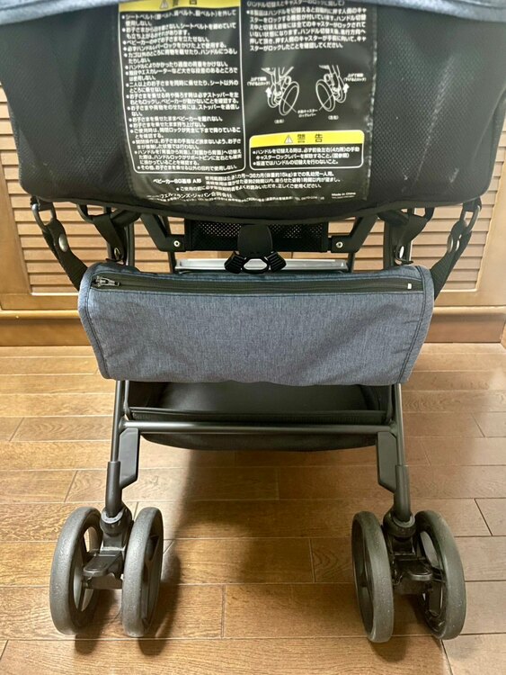 アップリカ ベビーカールンルンコンパクト ベビーザらス限定（ベビー用品）の商品画像 - 査定依頼日：2025年3月24日 - 最高査定価格：500円