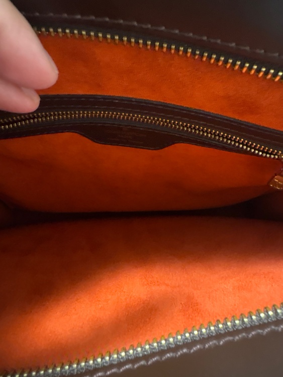 ダミエ　ヴェニス（ブランドバッグ）の商品画像 - 査定依頼日：2026年1月3日 - 最高査定価格：40,000円