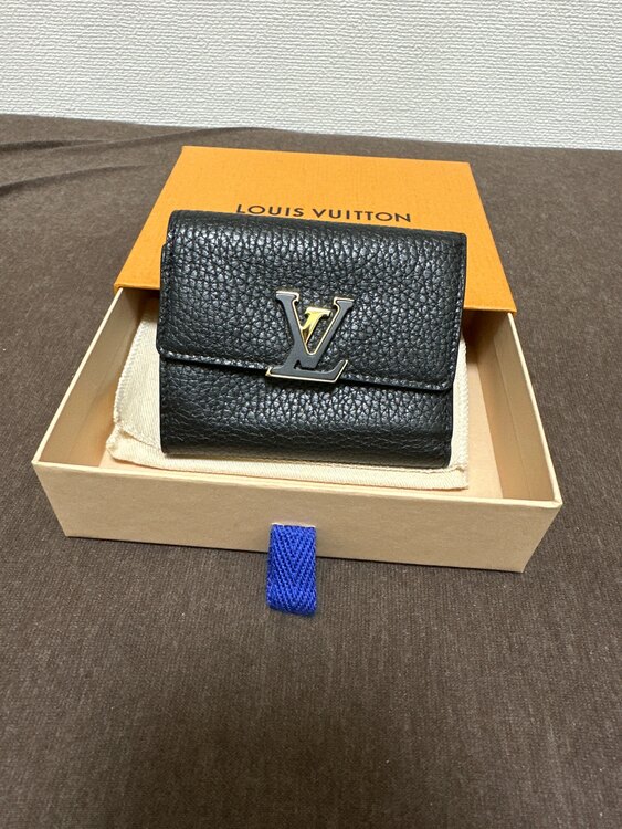 財布（ブランド財布・小物）の商品画像 - 査定依頼日：2025年3月21日 - 最高査定価格：30,000円