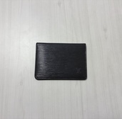 ポルト2カルトヴェルティカル（ブランド財布・小物）の商品画像 - 査定依頼日：2025年10月24日 - 最高査定価格：6,000円