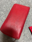 ルイヴィトン エピ （ブランドバッグ）の商品画像 - 査定依頼日：2025年11月6日 - 最高査定価格：6,000円