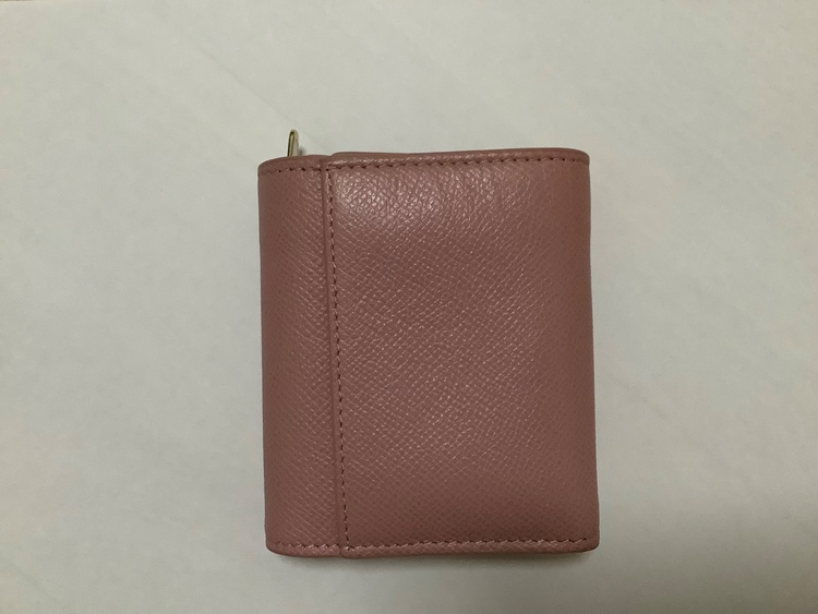 ウォレット（ブランド財布・小物）の商品画像 - 査定依頼日：2025年12月18日 - 最高査定価格：100,000円