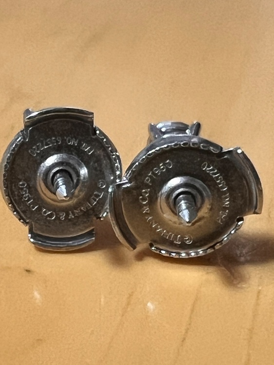 ティファニーピアス（金・貴金属）の商品画像 - 査定依頼日：2025年8月31日 - 最高査定価格：100,000円