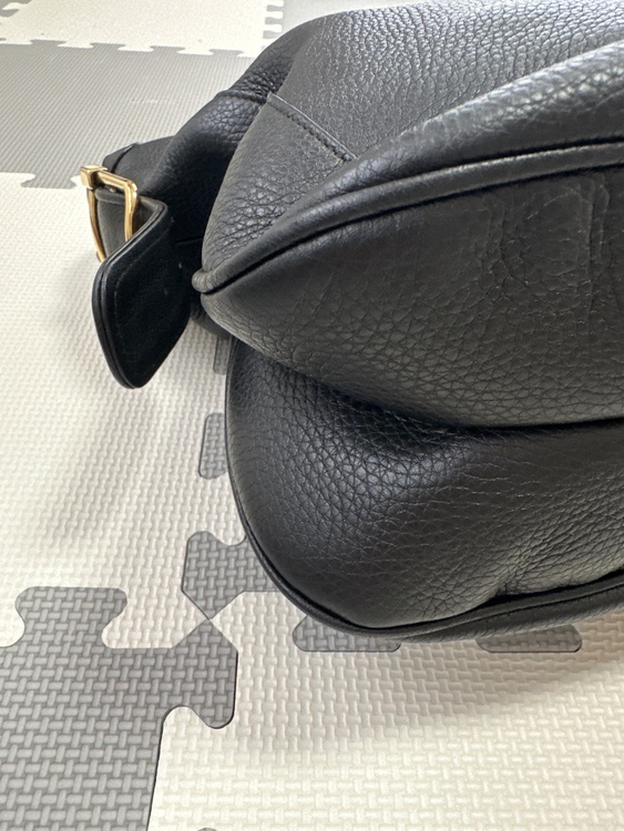 ショルダーバッグ（ブランドバッグ）の商品画像 - 査定依頼日：2026年4月9日 - 最高査定価格：100,000円