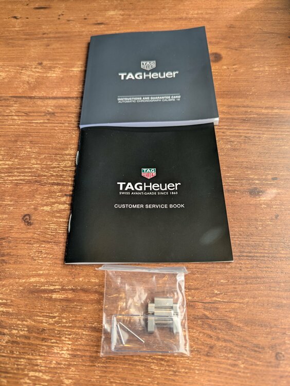 タグホイヤー カレラ CV201AJ.BA0715A（高級時計）の商品画像 - 査定依頼日：2026年2月18日 - 最高査定価格：210,000円