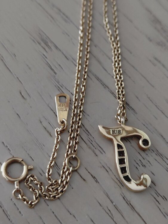 ペンダントネックレス（金・貴金属）の商品画像 - 査定依頼日：2026年2月17日 - 最高査定価格：150,000円