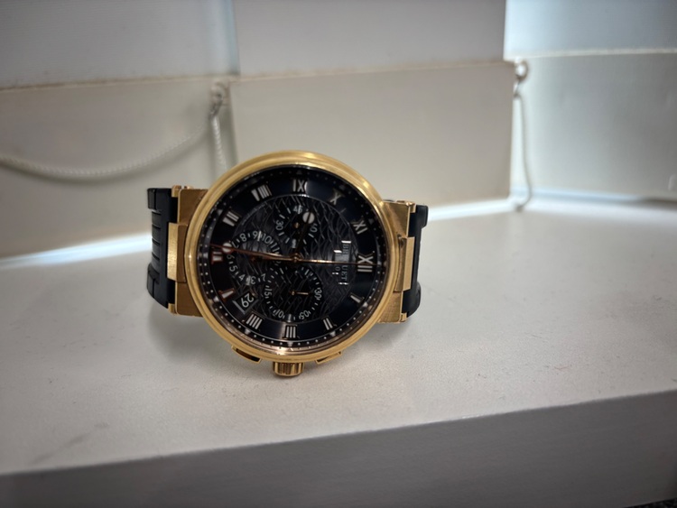 ブレゲ マリーン クロノグラフ5527bq（高級時計）の商品画像 - 査定依頼日：2025年7月29日 - 最高査定価格：3,000,000円