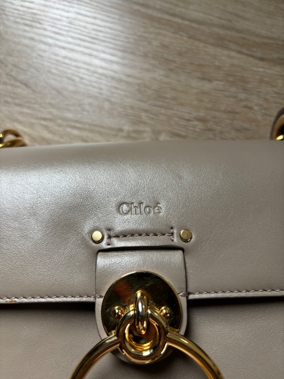 Chloe バック　グレー（ブランドバッグ）の商品画像 - 査定依頼日：2026年9月29日 - 最高査定価格：33,000円