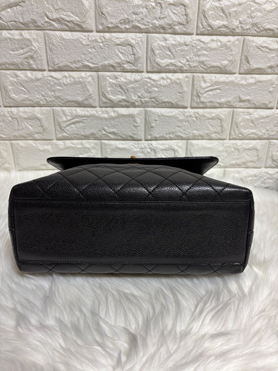 シャネル ココマーク ハンドバッグ マトラッセ キャビアスキン ブラック トップ（ブランドバッグ）の商品画像 - 査定依頼日：2025年11月21日