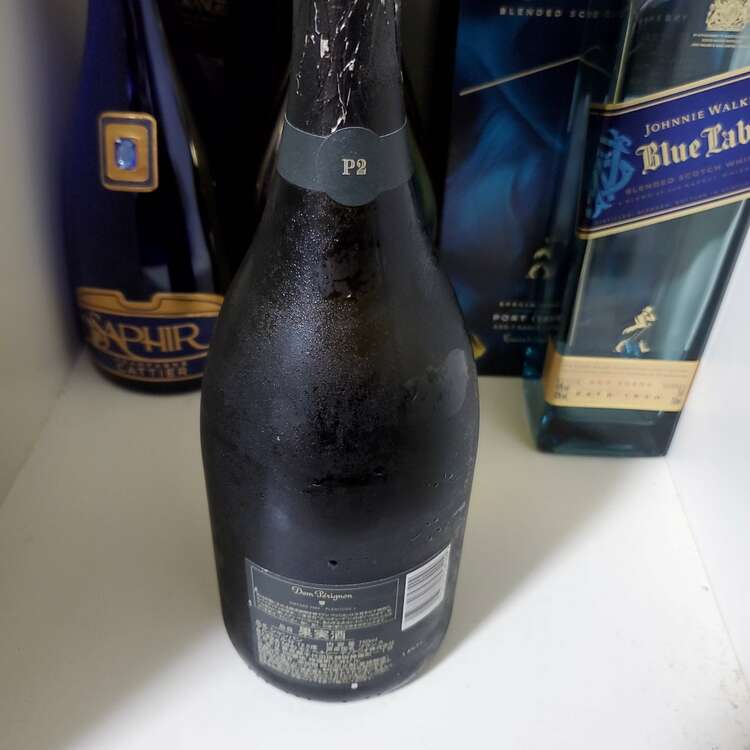 ドンペリニョンP2（お酒）の商品画像 - 査定依頼日：2025年5月28日 - 最高査定価格：40,000円