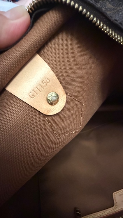 GI1158（ブランドバッグ）の商品画像 - 査定依頼日：2026年9月10日 - 最高査定価格：190,000円