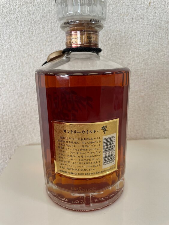 サントリー響 17（お酒）の商品画像 - 査定依頼日：2025年2月16日 - 最高査定価格：37,000円