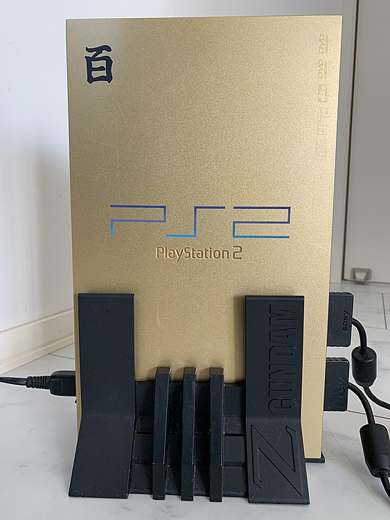 プレイステーション2本体 Zガンダム百式ゴールドパック（ゲーム機本体・ゲームソフト）の商品画像 - 査定依頼日：2019年12月29日 - 最高査定価格：4,200円