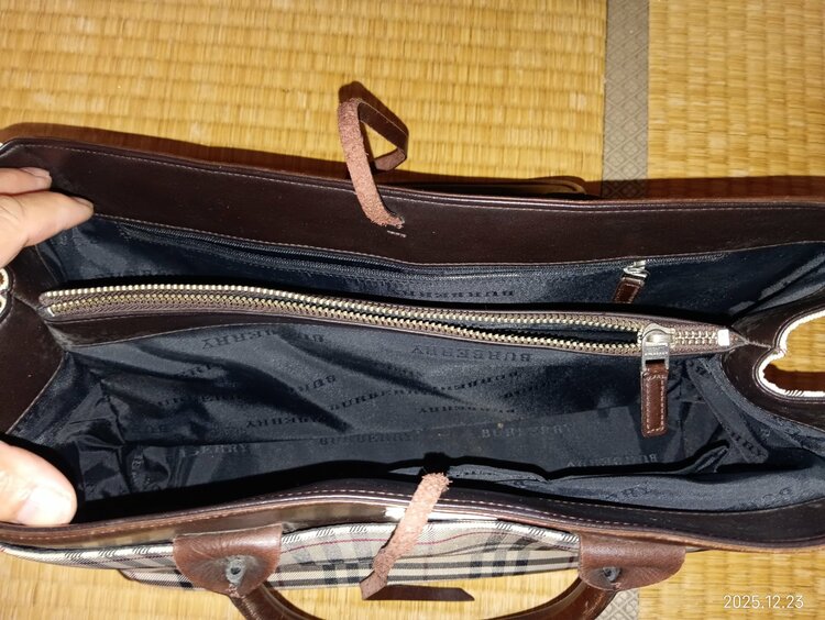 バーバリーバック（ブランドバッグ）の商品画像 - 査定依頼日：2025年12月23日 - 最高査定価格：10,000円