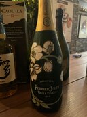 ペリエジュエベルエポック（お酒）の商品画像 - 査定依頼日：2024年8月22日 - 最高査定価格：18,000円