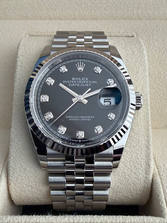 ROLEX DATEJUST36 黒文字盤 10Pダイヤ（高級時計）の商品画像 - 査定依頼日：2026年3月15日 - 最高査定価格：2,265,000円