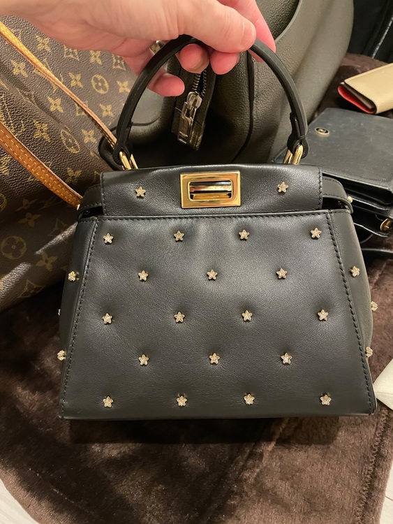 フェンディ  （ブランドバッグ）の商品画像 - 査定依頼日：2025年12月1日 - 最高査定価格：135,000円