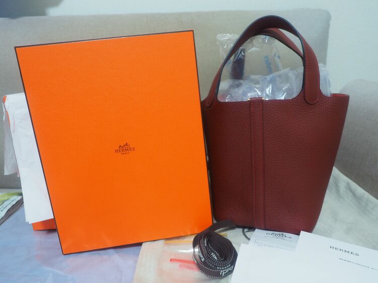 ピコタンロック18（ブランドバッグ）の商品画像 - 査定依頼日：2025年6月27日 - 最高査定価格：480,000円