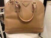 サフィアーノ（ブランドバッグ）の商品画像 - 査定依頼日：2024年10月18日 - 最高査定価格：50,000円