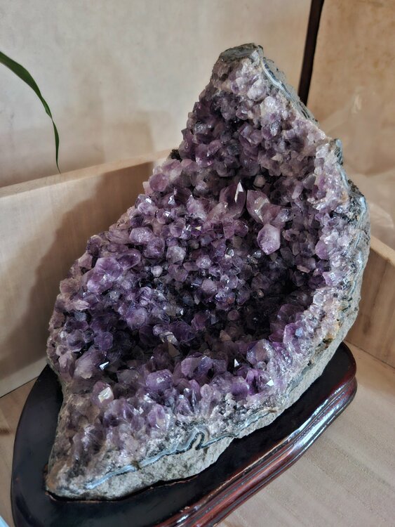 アメジスト原石（美術品・骨董品）の商品画像 - 査定依頼日：2026年1月26日 - 最高査定価格：100,000円