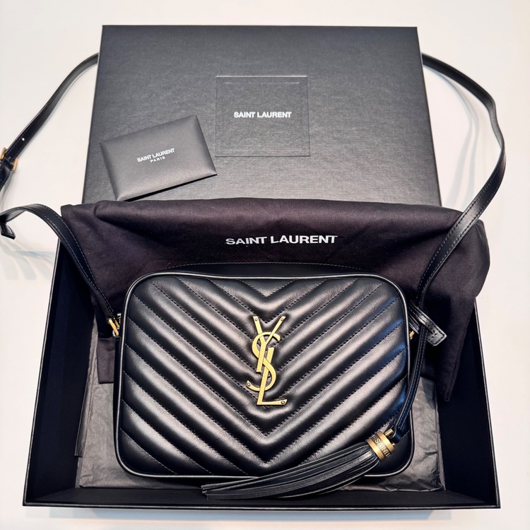 イブサンローラン  （ブランドバッグ）の商品画像 - 査定依頼日：2026年3月2日 - 最高査定価格：150,000円