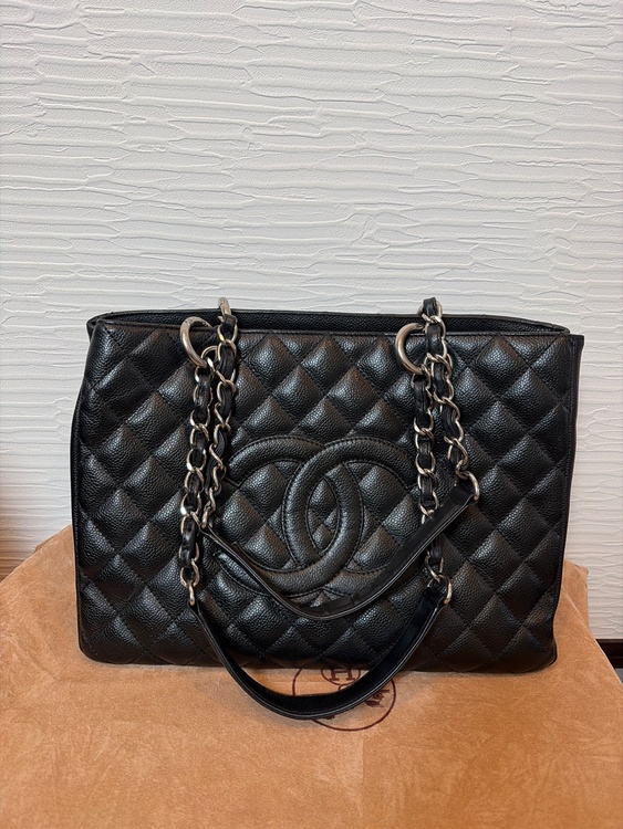 CHANELマトラッセ gst（ブランドバッグ）の商品画像 - 査定依頼日：2026年2月9日 - 最高査定価格：100,000円