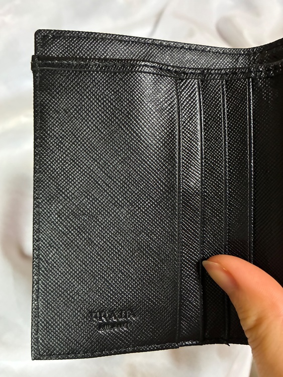 プラダ  （ブランドバッグ）の商品画像 - 査定依頼日：2025年12月14日 - 最高査定価格：25,000円