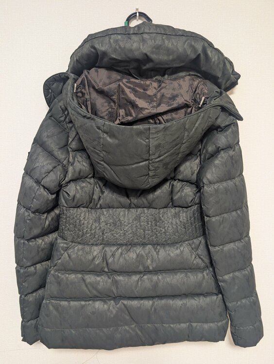 タトラス　ダウンジャケット（古着・ファッション）の商品画像 - 査定依頼日：2026年4月5日 - 最高査定価格：10,000円