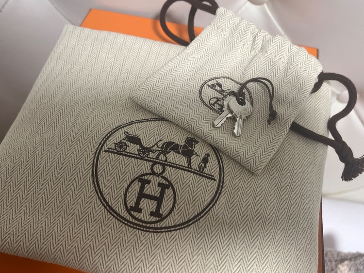 エルメス ピコタン （ブランドバッグ）の商品画像 - 査定依頼日：2026年2月7日 - 最高査定価格：350,000円