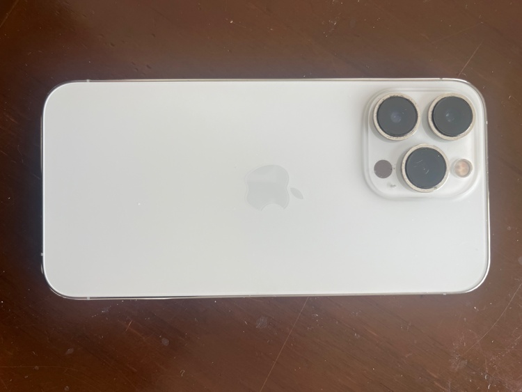 iPhone 13 Pro 128GB docomo（スマホ）の商品画像 - 査定依頼日：2026年4月12日 - 最高査定価格：46,000円